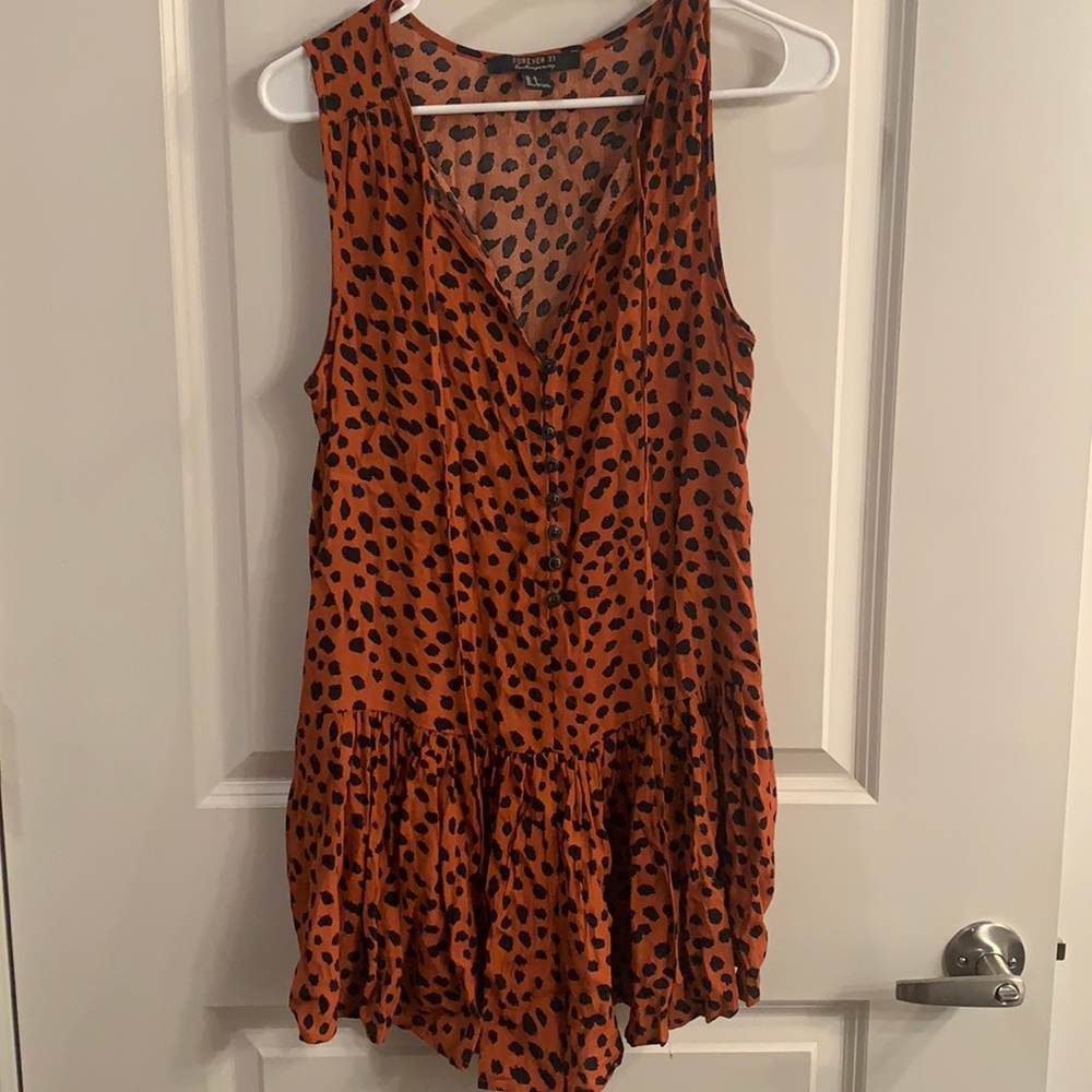 Cheetah print romper with pockets - worn once